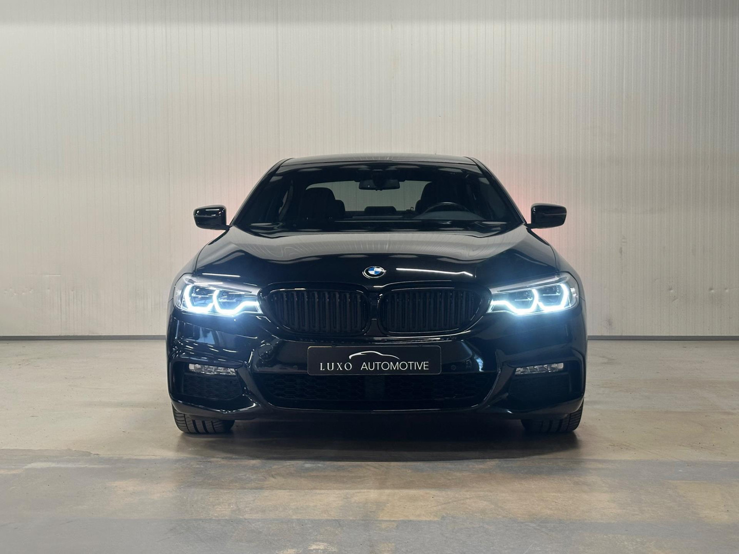 BMW BMW