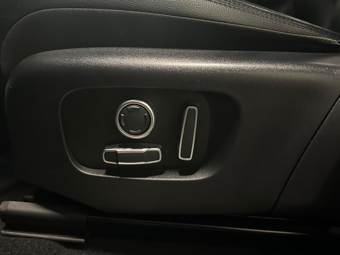 Land Rover Land Rover