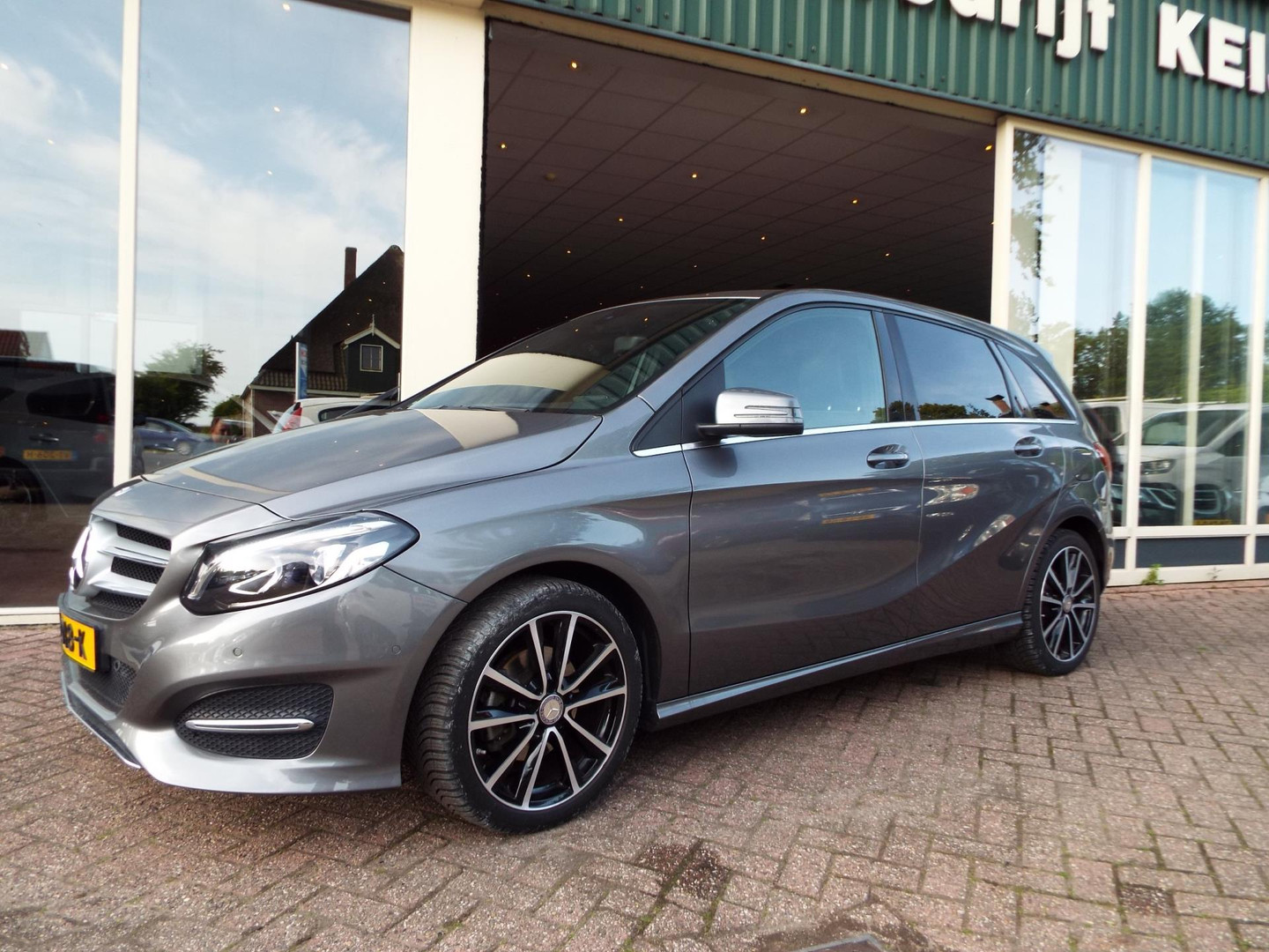 Mercedes-Benz
