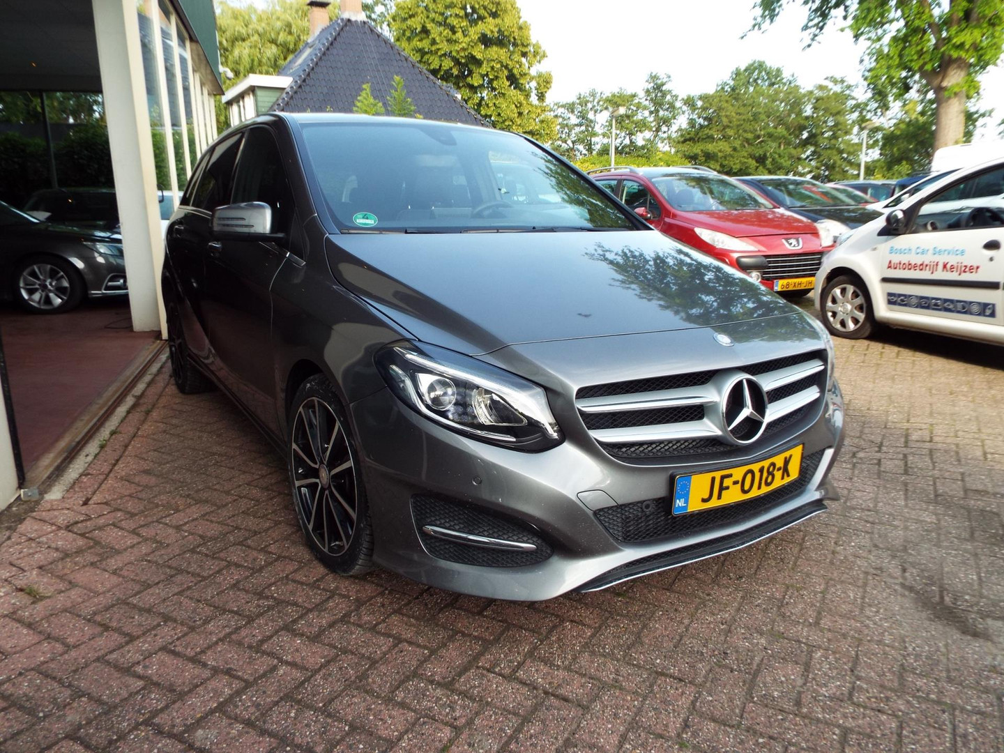 Mercedes-Benz