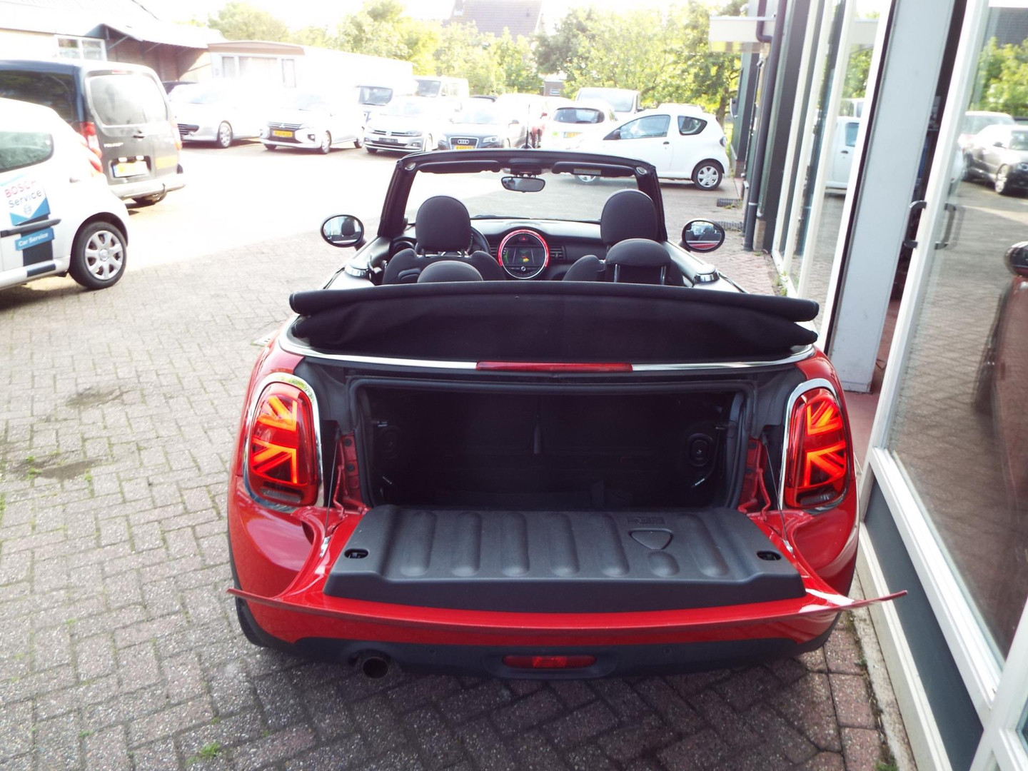MINI