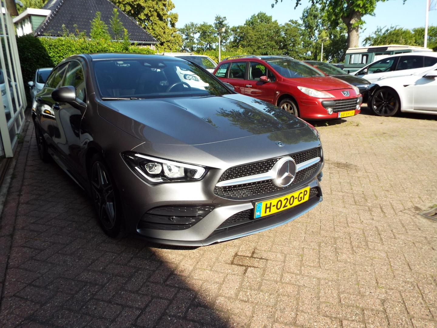 Mercedes-Benz
