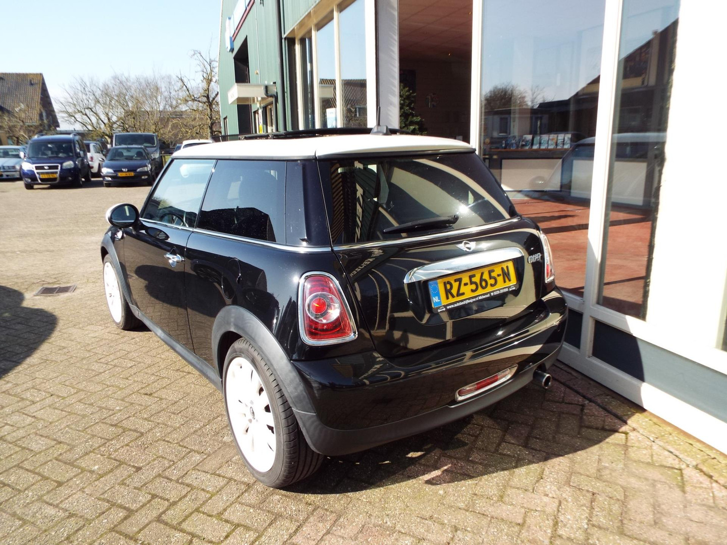 MINI