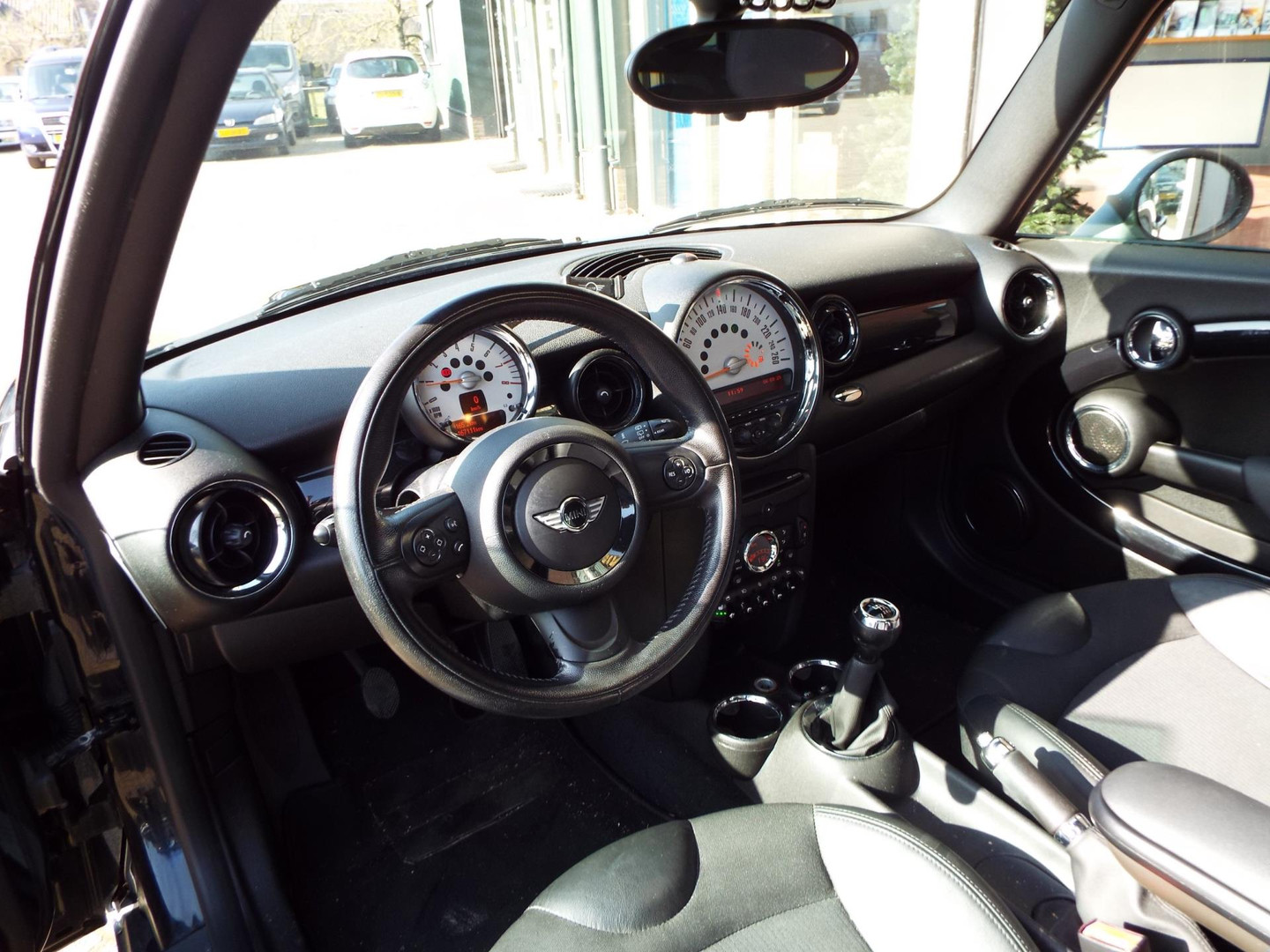 MINI