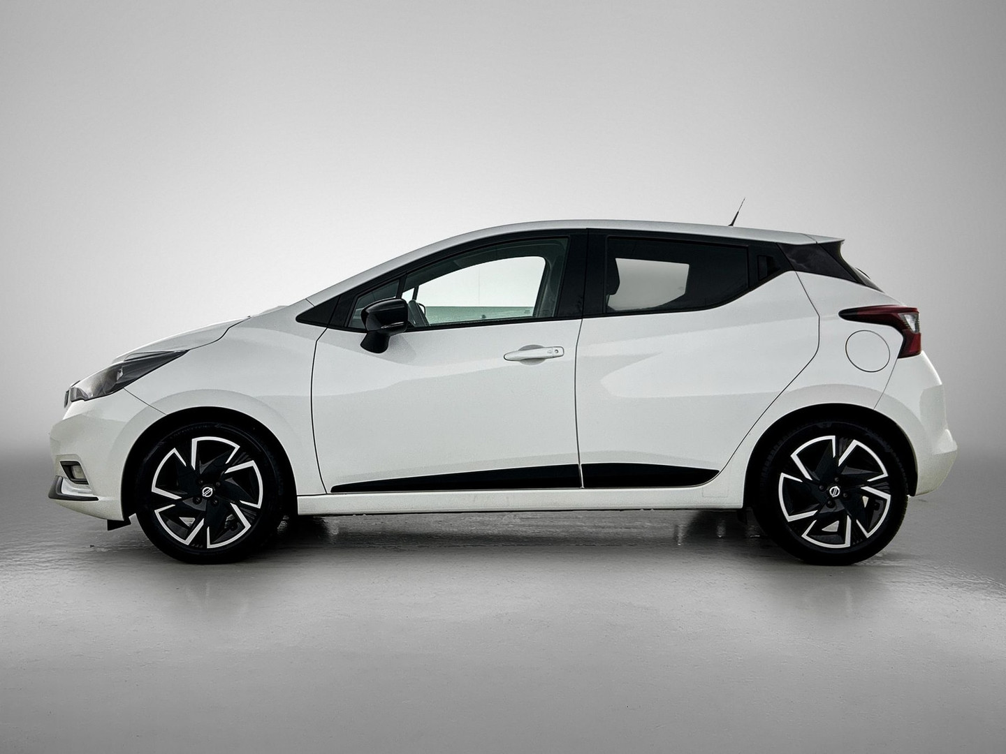 Nissan Nissan