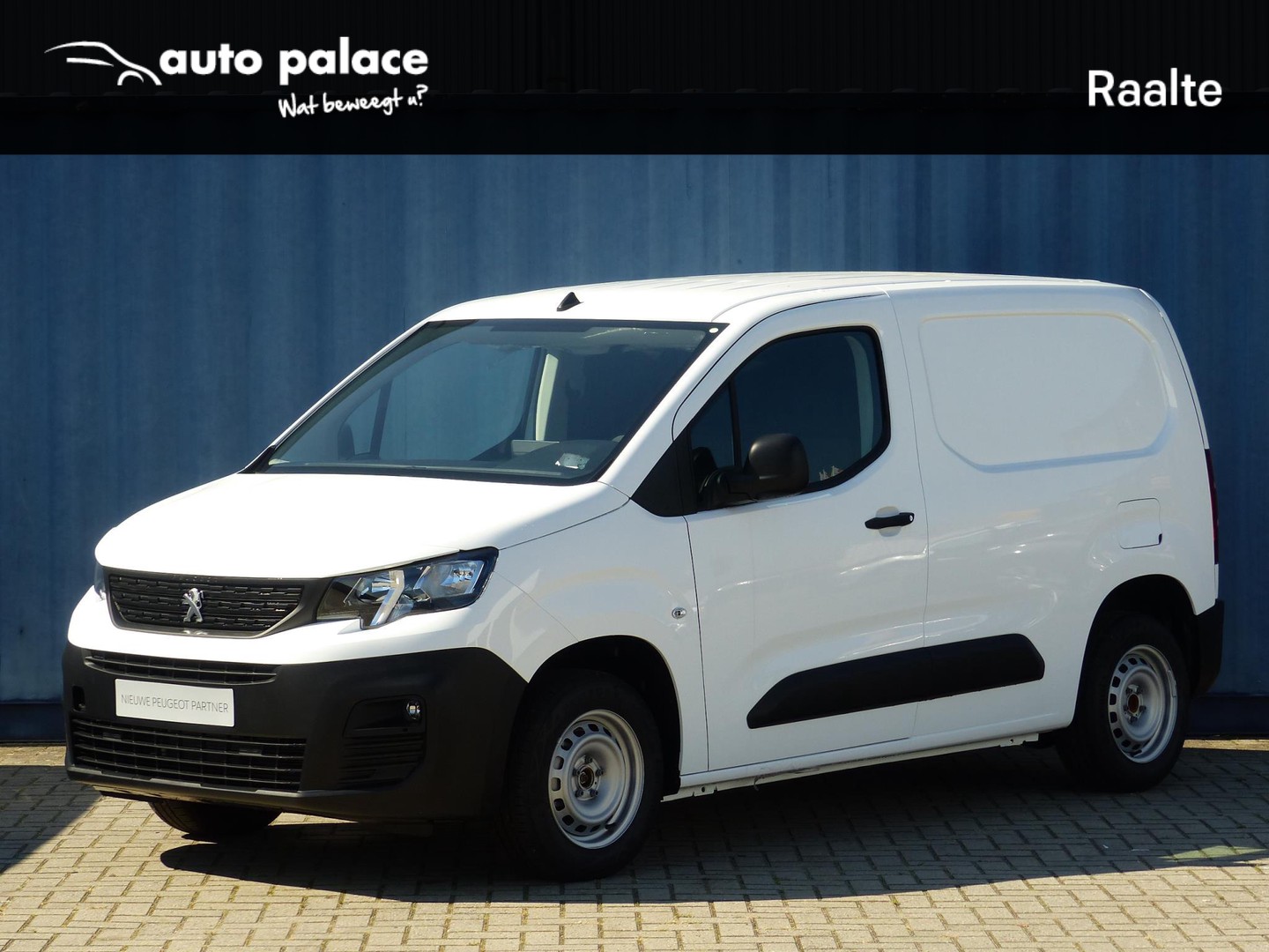Peugeot Partner 1.5 100pk hdi premium navigatie, snel leverbaar!