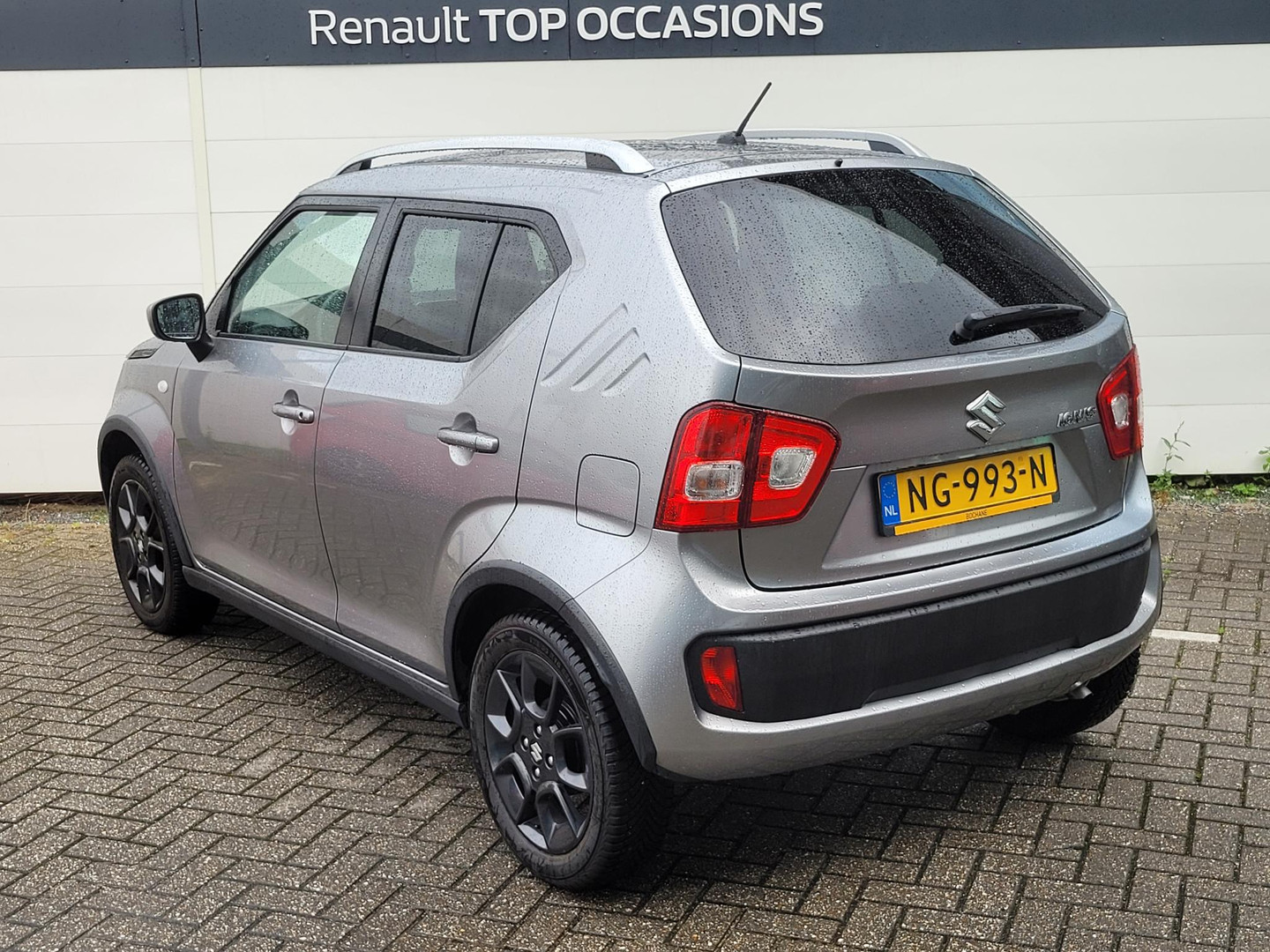 Suzuki Ignis
