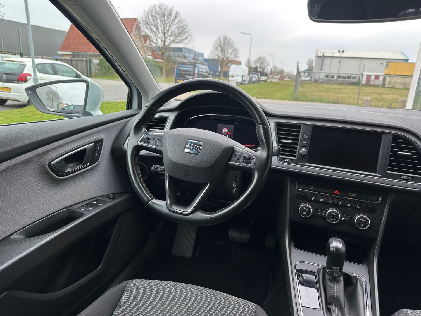 SEAT