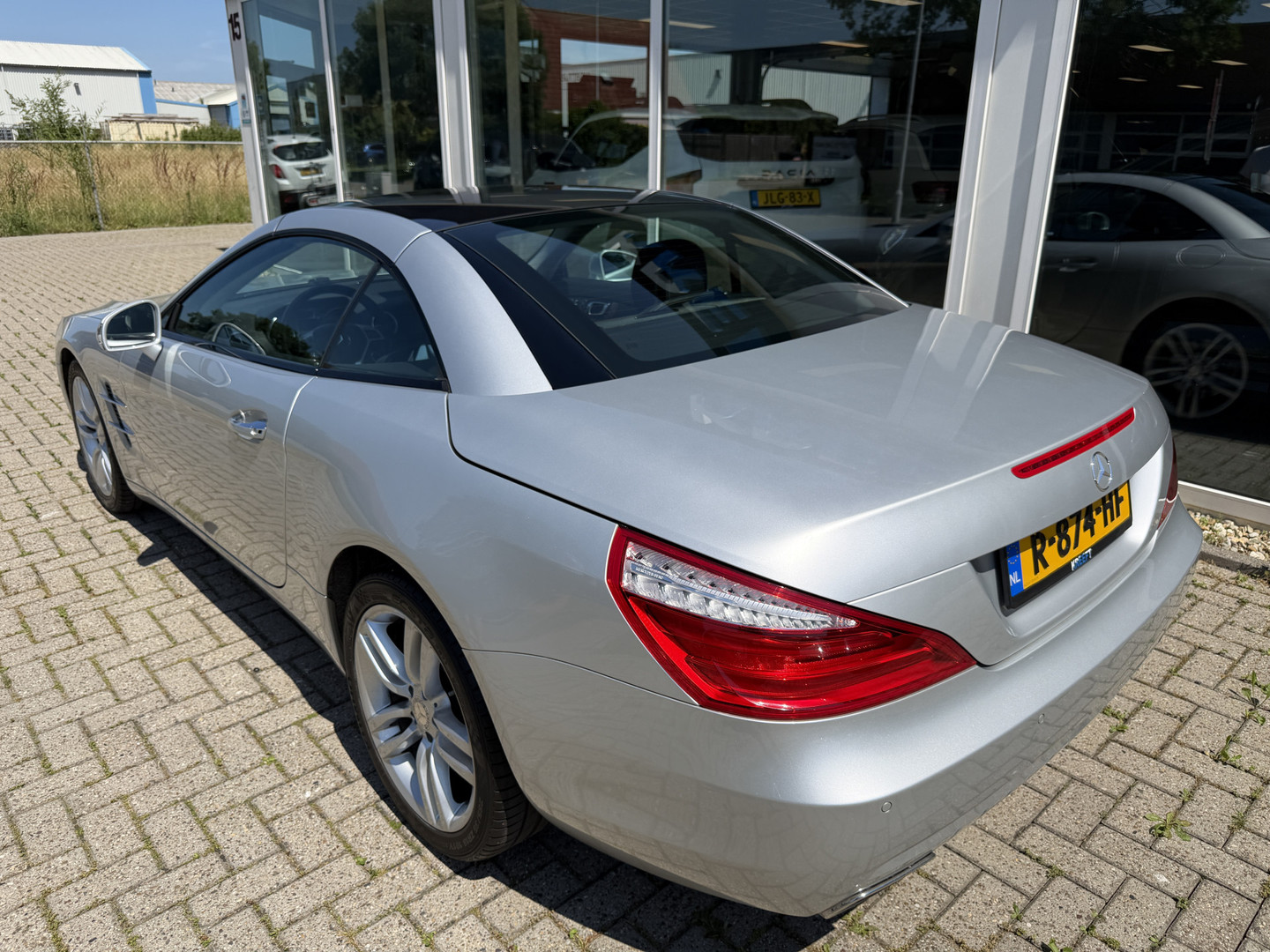 Mercedes-Benz