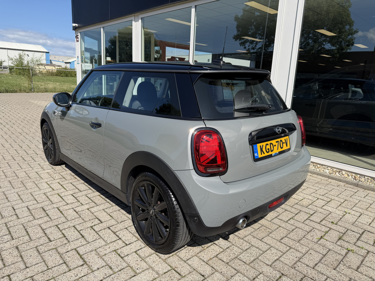 MINI