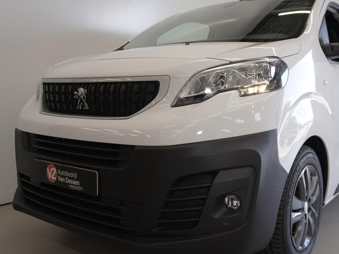 Peugeot Peugeot
