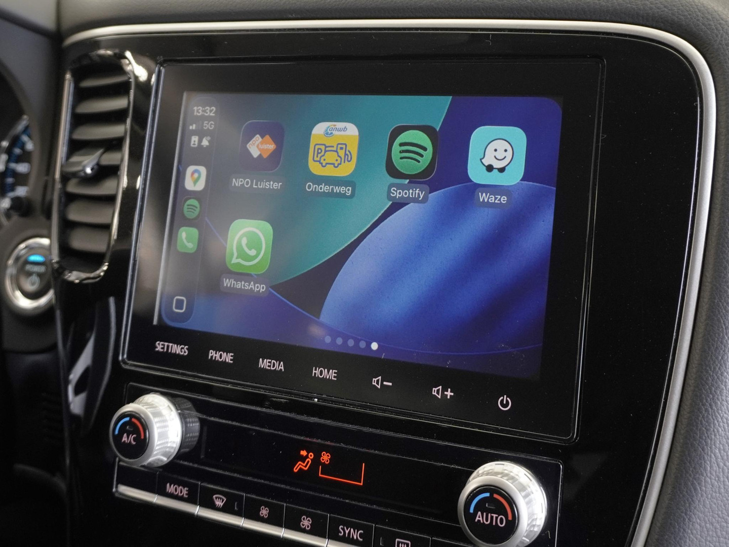 Mitsubishi Mitsubishi