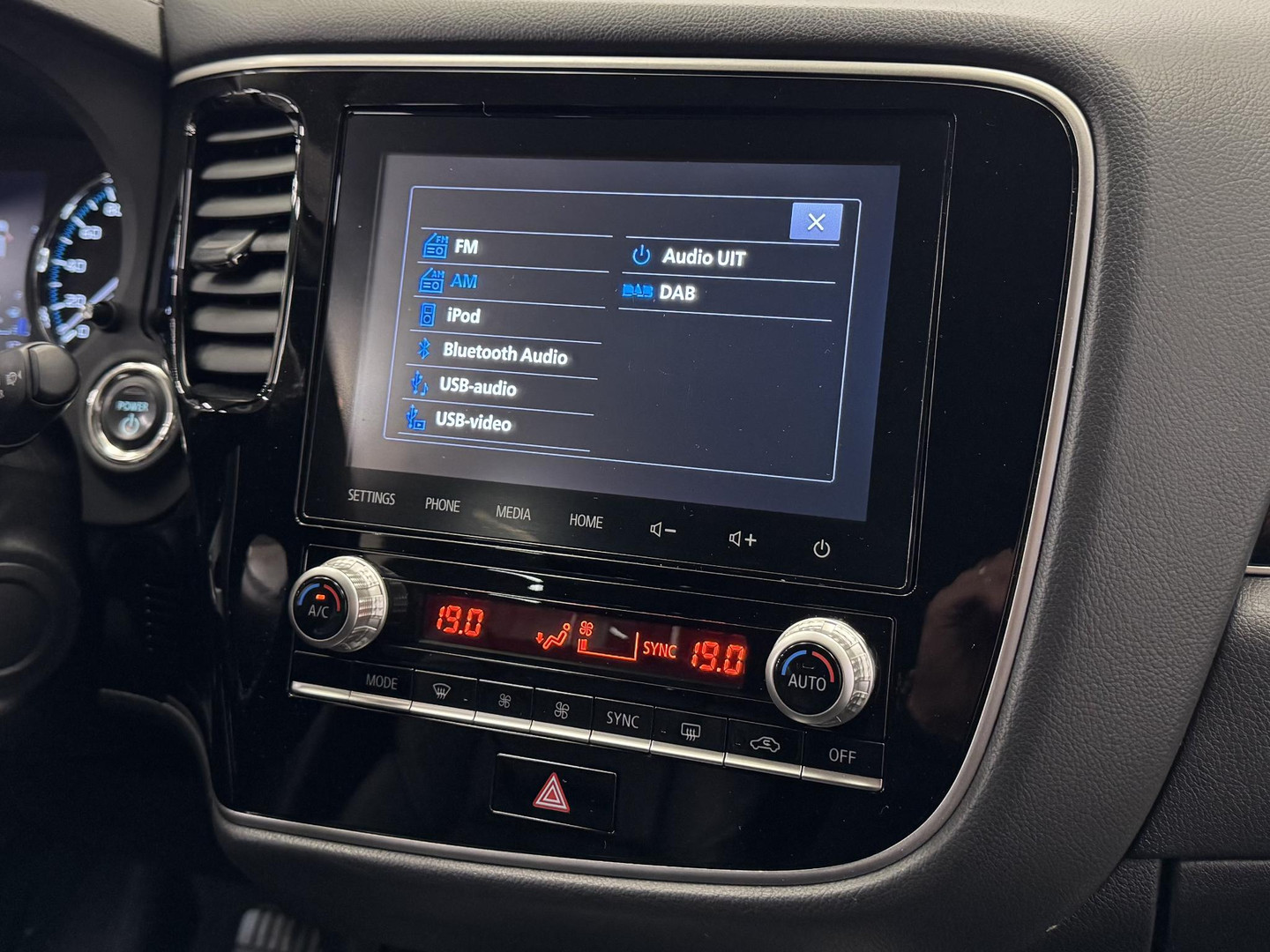 Mitsubishi Mitsubishi