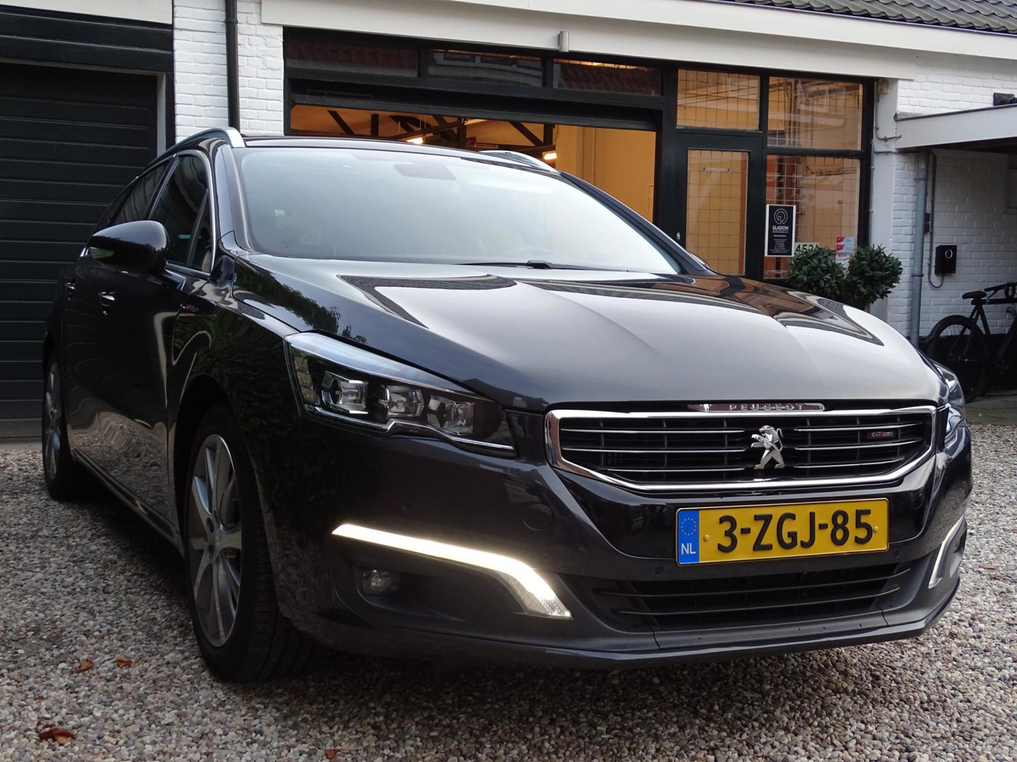 Peugeot