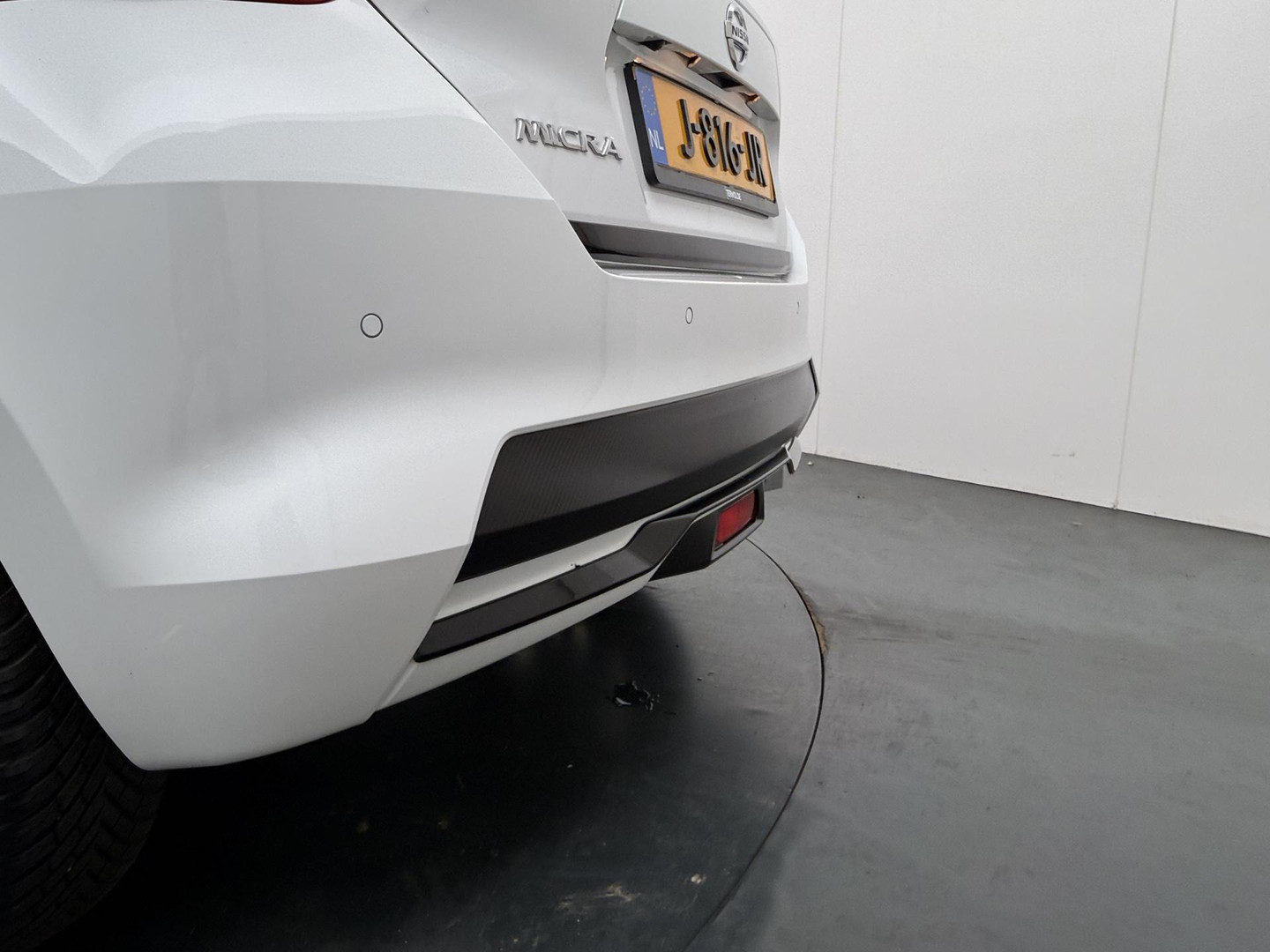 Nissan Nissan