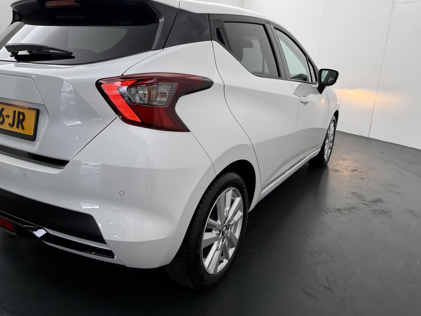 Nissan Nissan