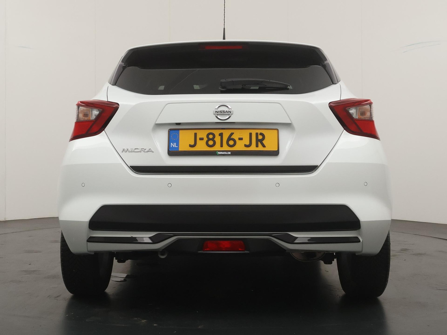 Nissan Nissan