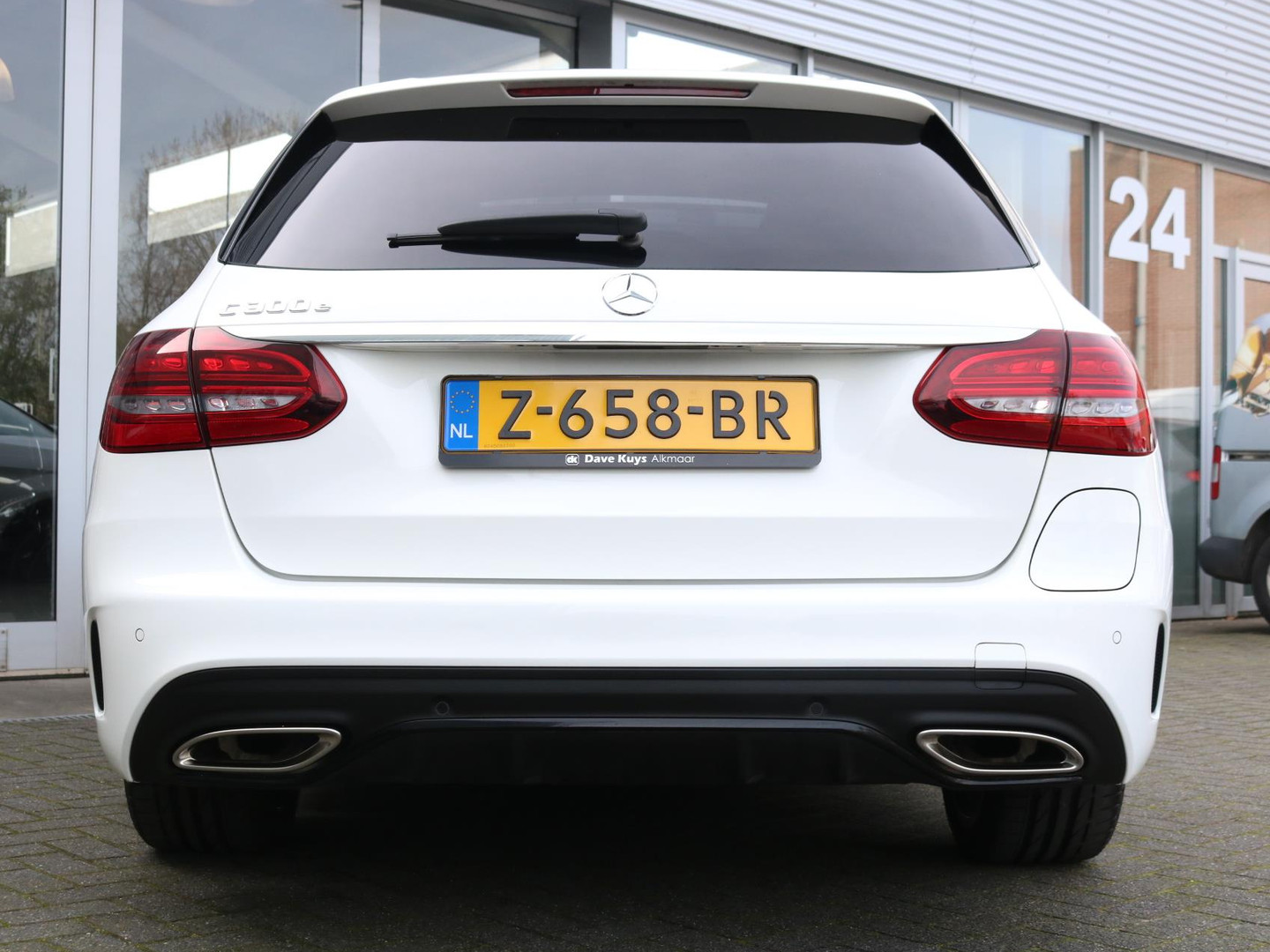 Mercedes-Benz Mercedes-Benz