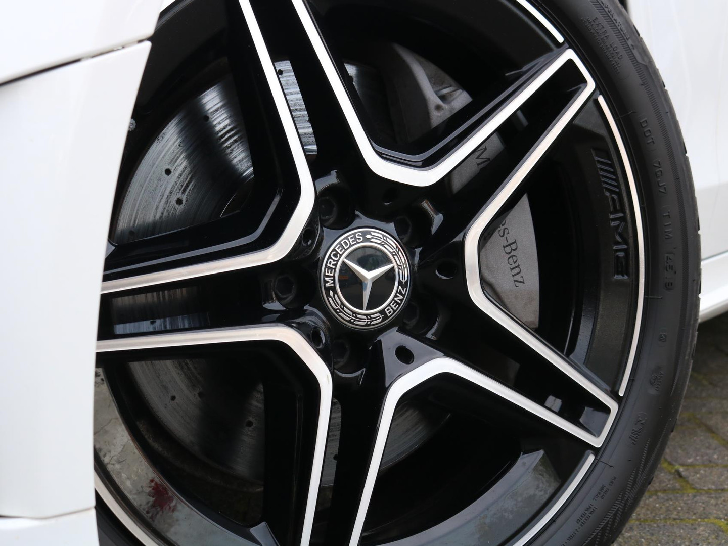 Mercedes-Benz Mercedes-Benz