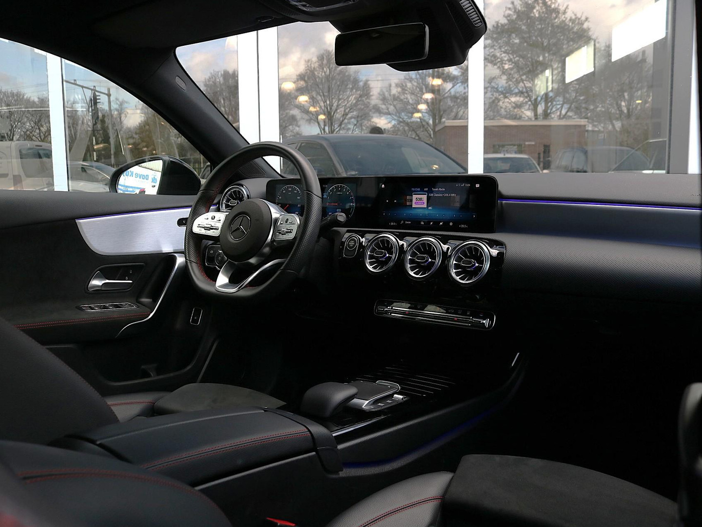 Mercedes-Benz Mercedes-Benz