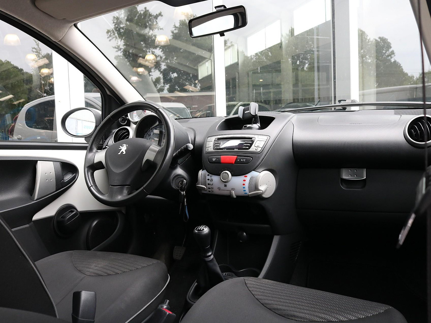 Peugeot