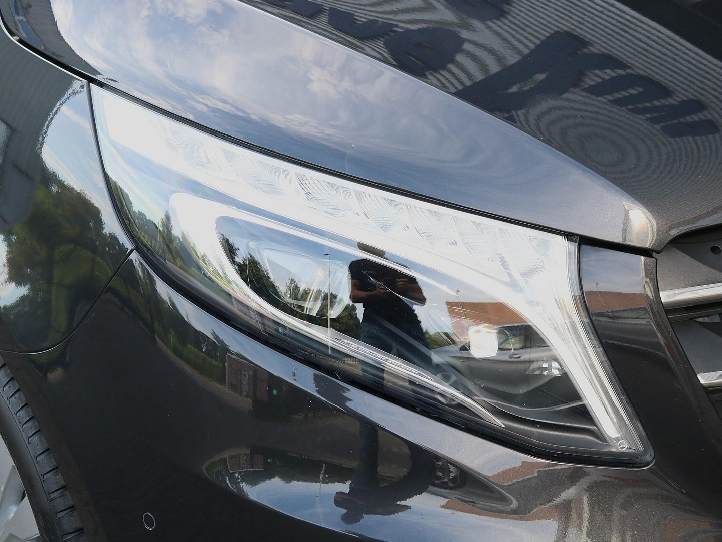 Mercedes-Benz Mercedes-Benz