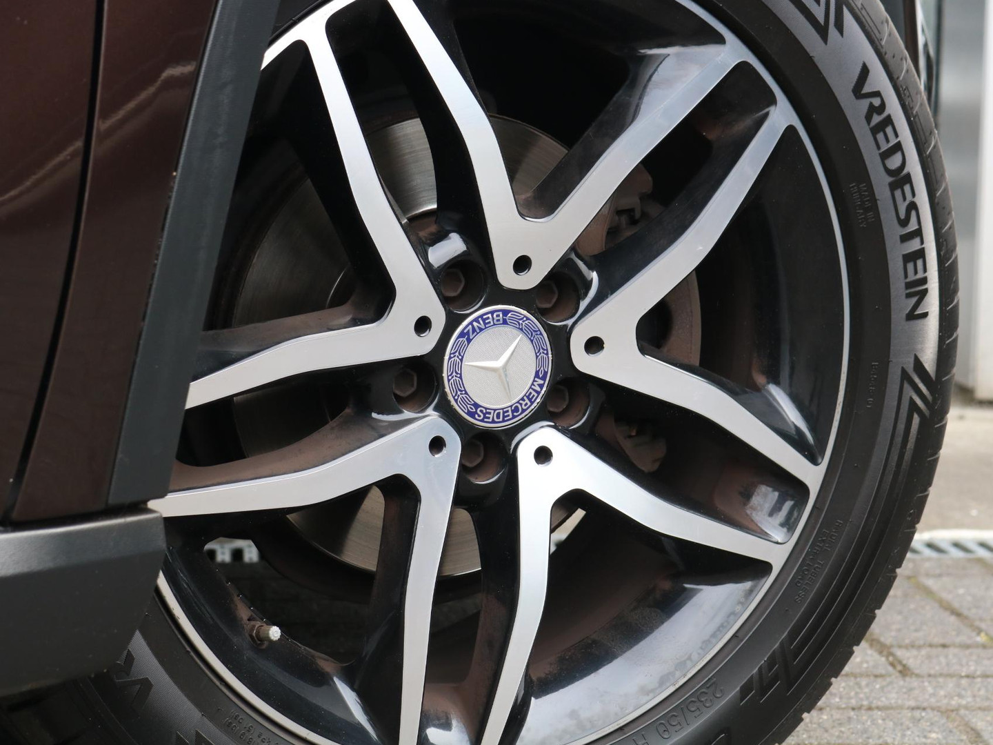 Mercedes-Benz Mercedes-Benz