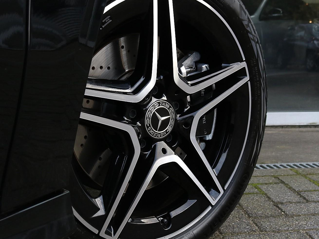 Mercedes-Benz Mercedes-Benz