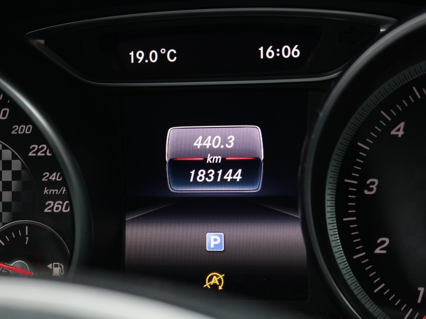 Mercedes-Benz Mercedes-Benz