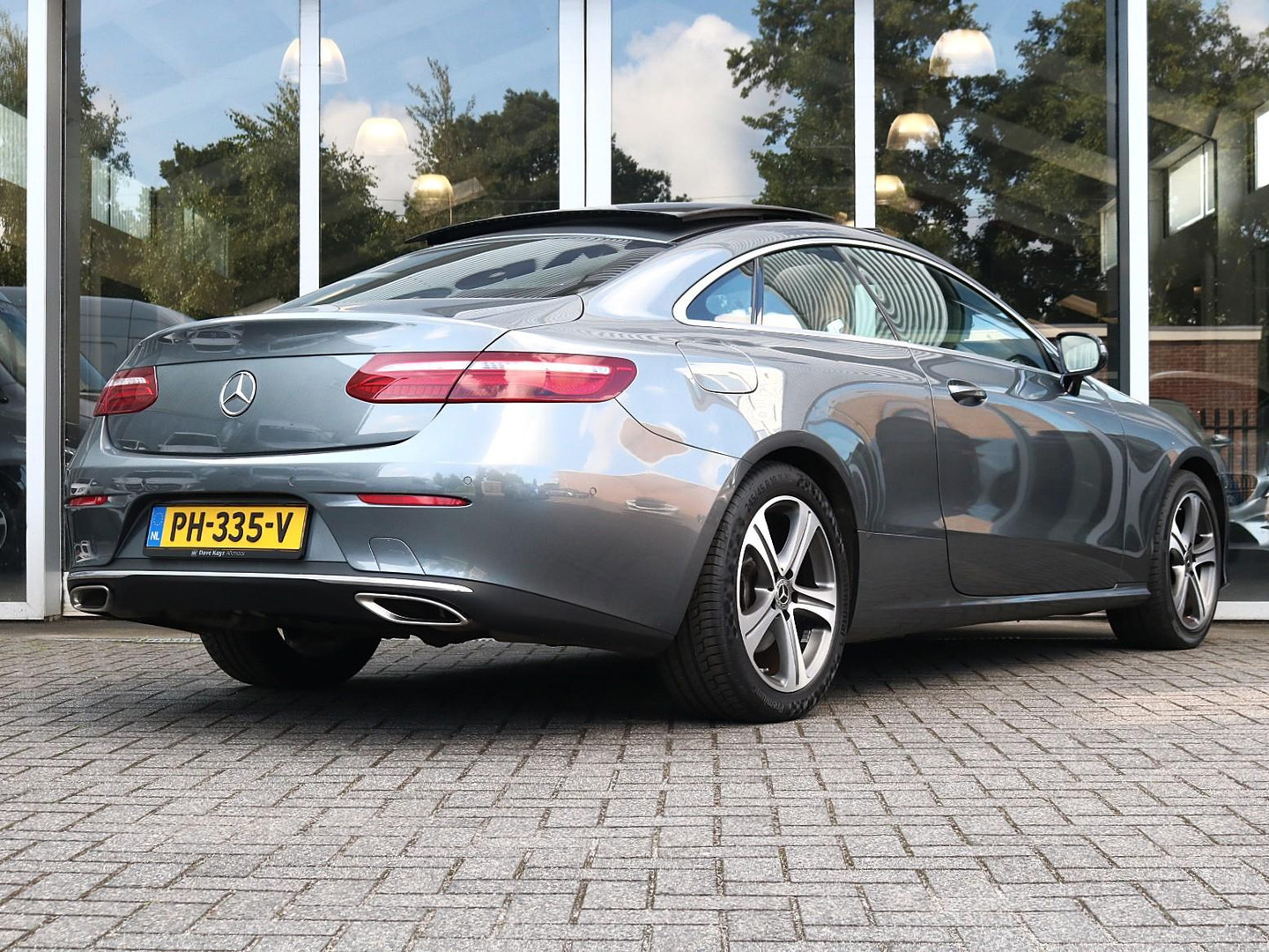 Mercedes-Benz Mercedes-Benz