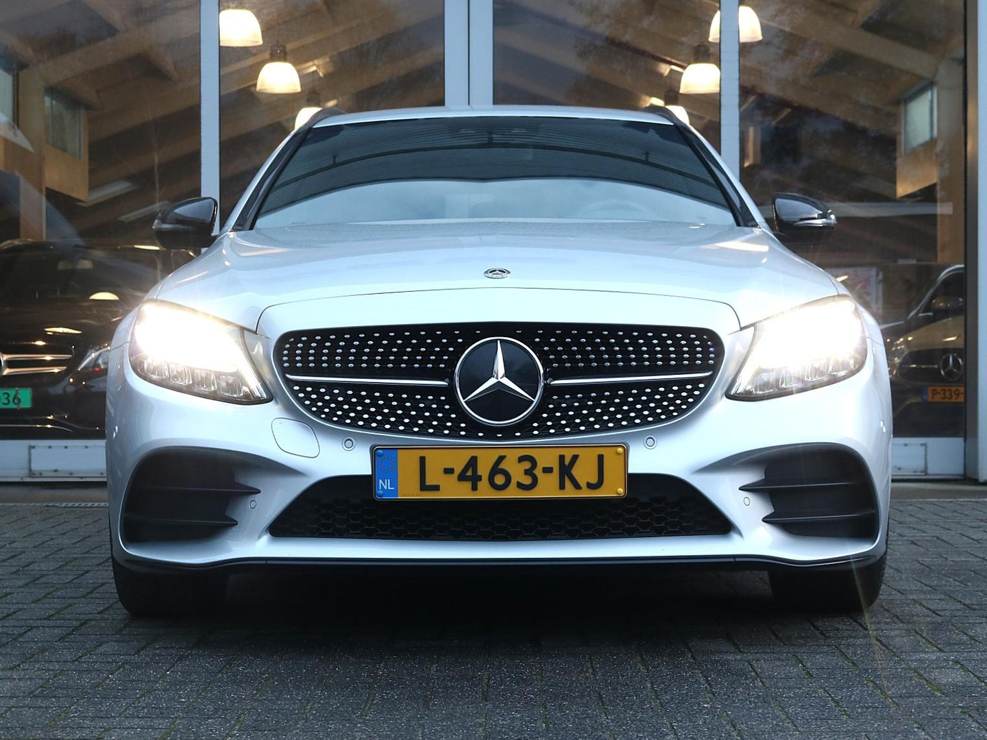 Mercedes-Benz Mercedes-Benz