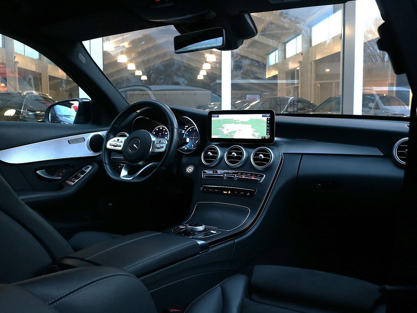 Mercedes-Benz Mercedes-Benz