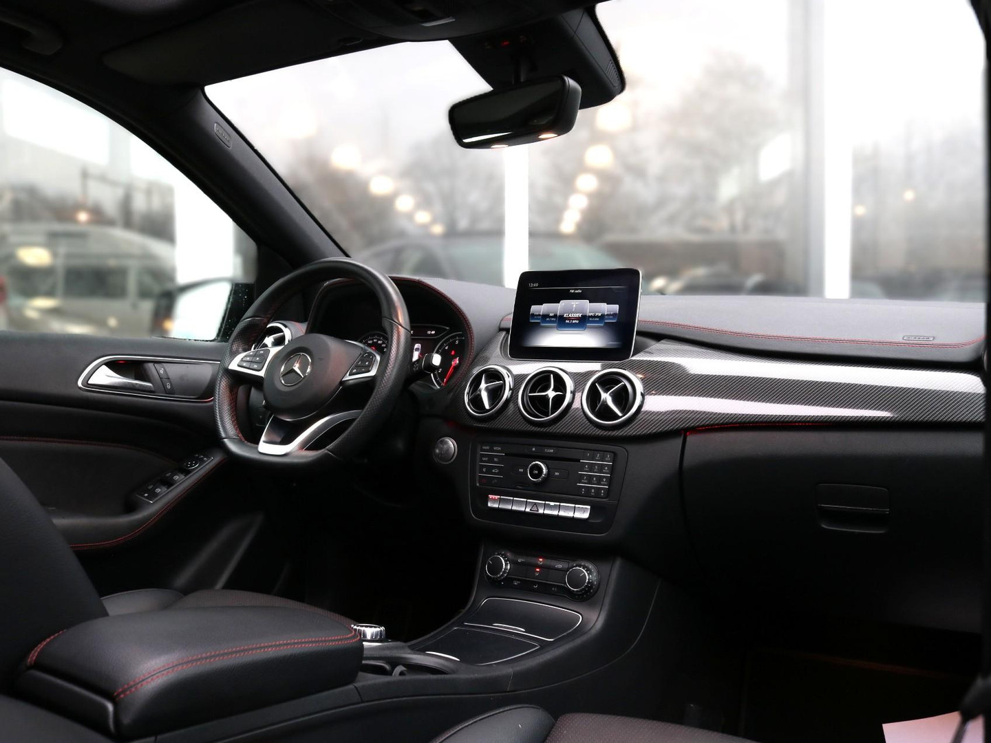 Mercedes-Benz Mercedes-Benz