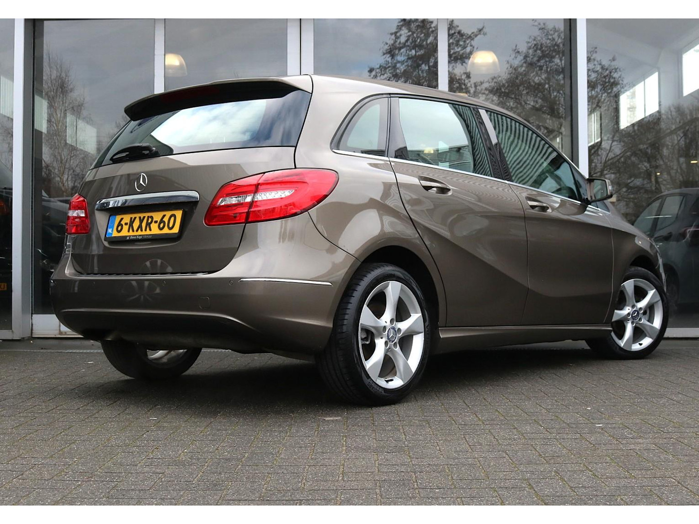 Mercedes-Benz Mercedes-Benz