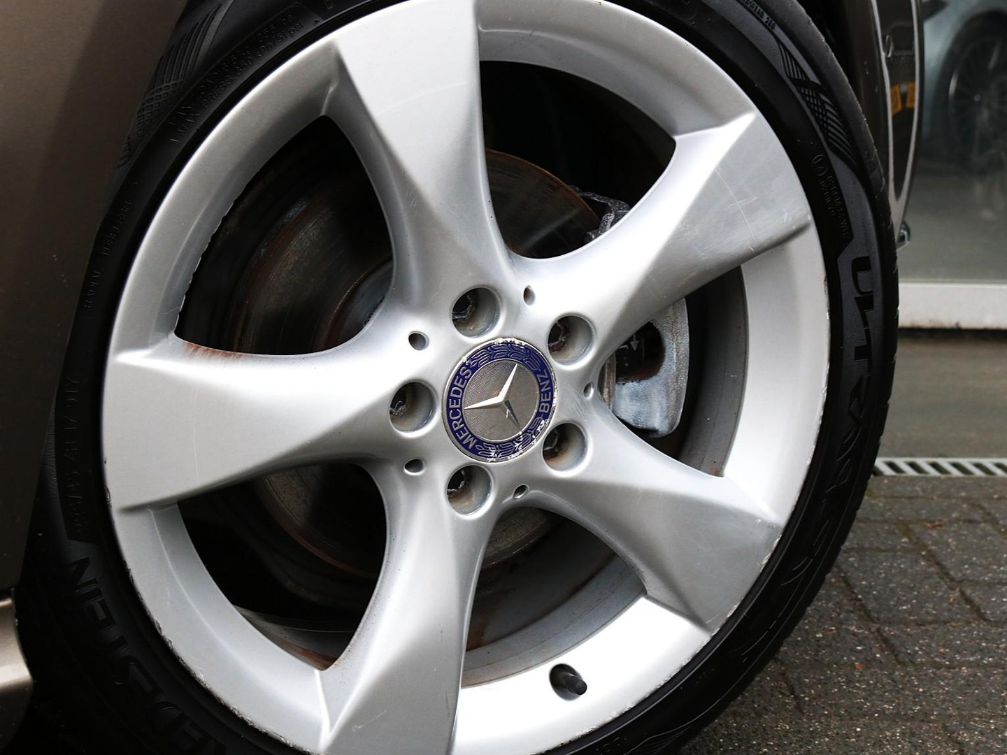 Mercedes-Benz Mercedes-Benz