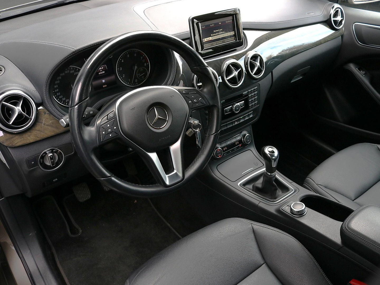 Mercedes-Benz Mercedes-Benz