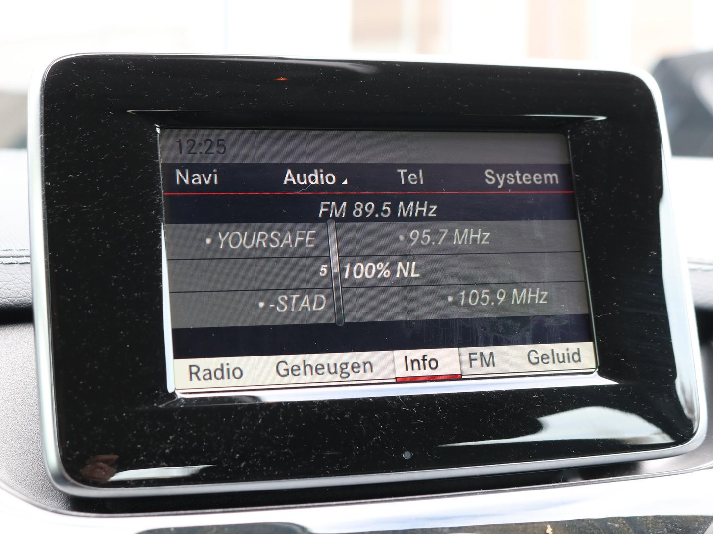 Mercedes-Benz Mercedes-Benz