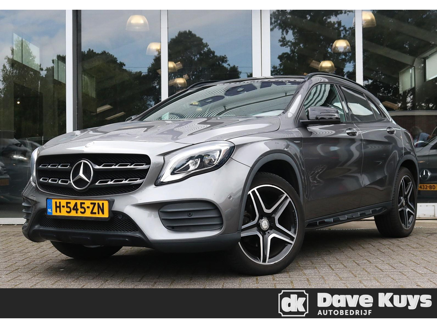 Mercedes-Benz Mercedes-Benz