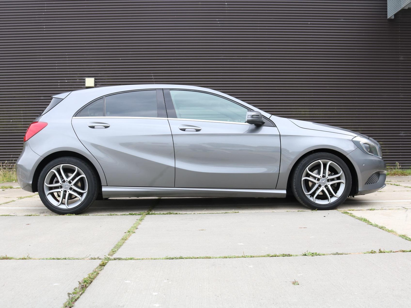 Mercedes-Benz Mercedes-Benz