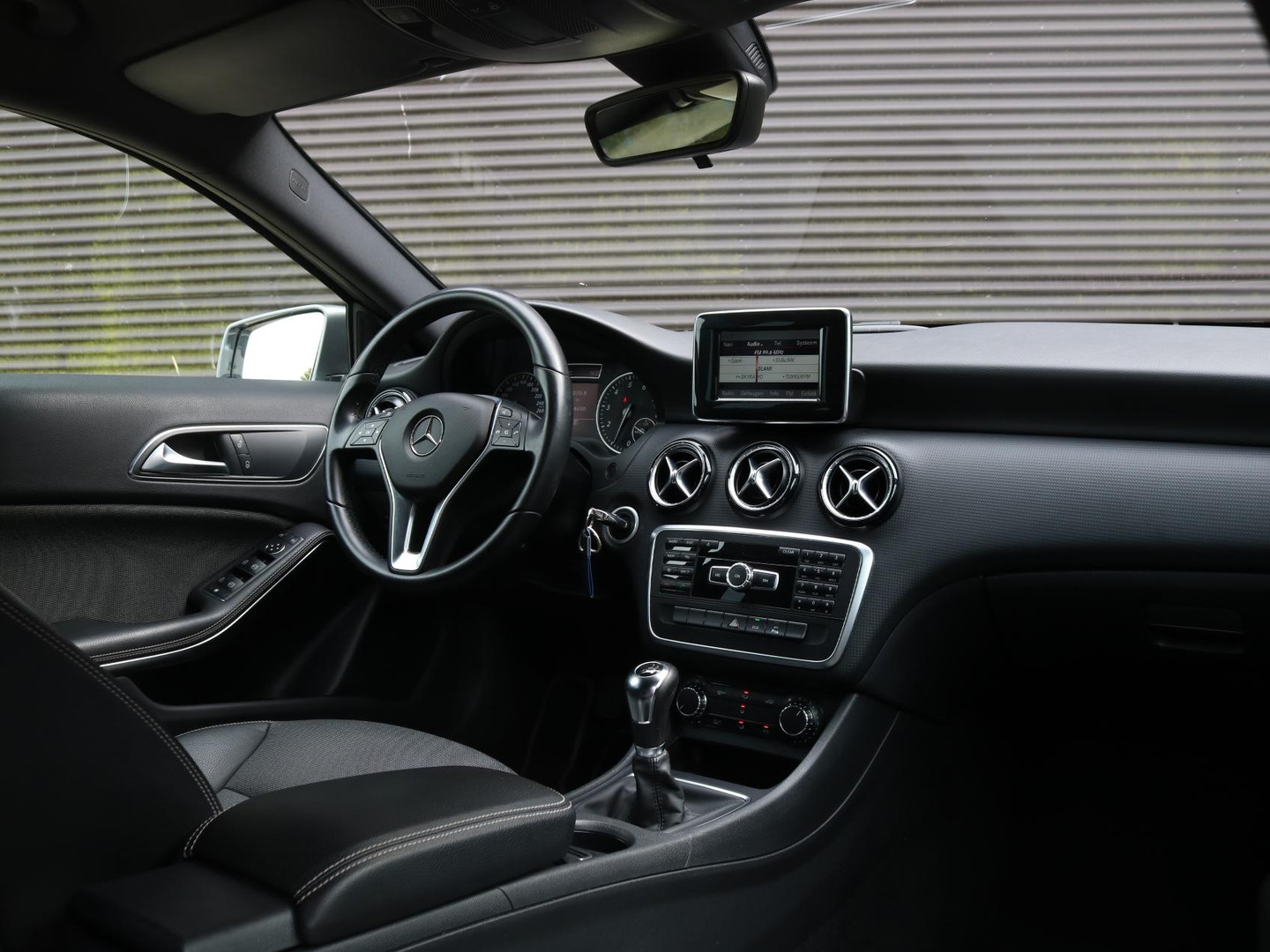 Mercedes-Benz Mercedes-Benz