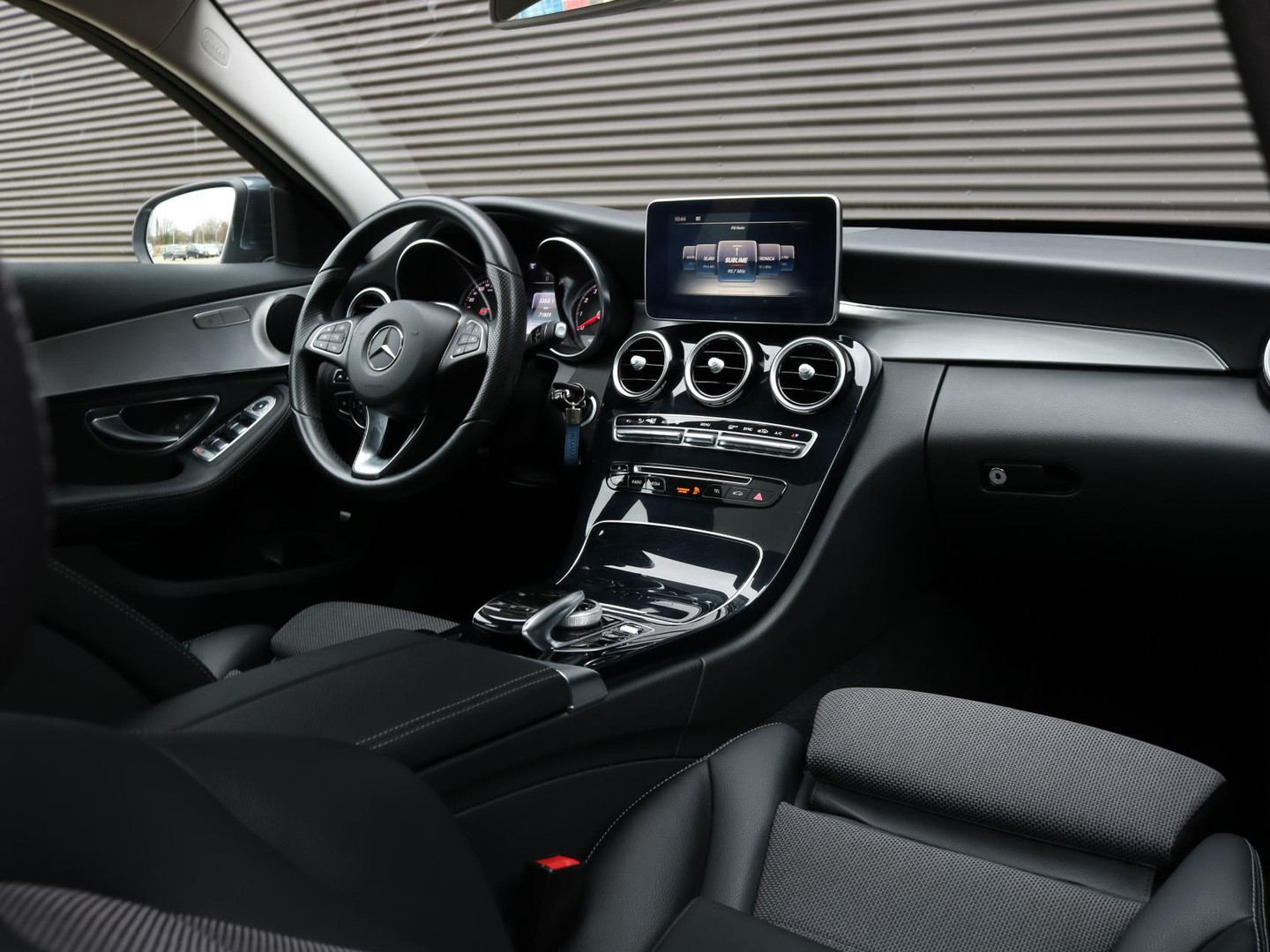 Mercedes-Benz