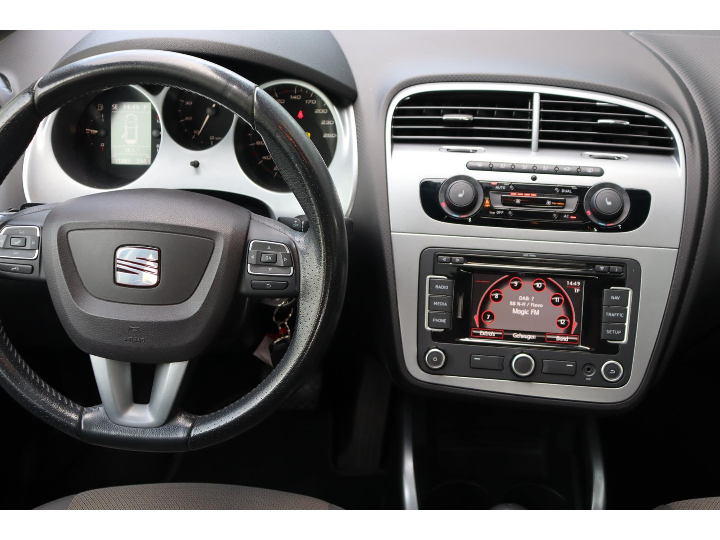 SEAT