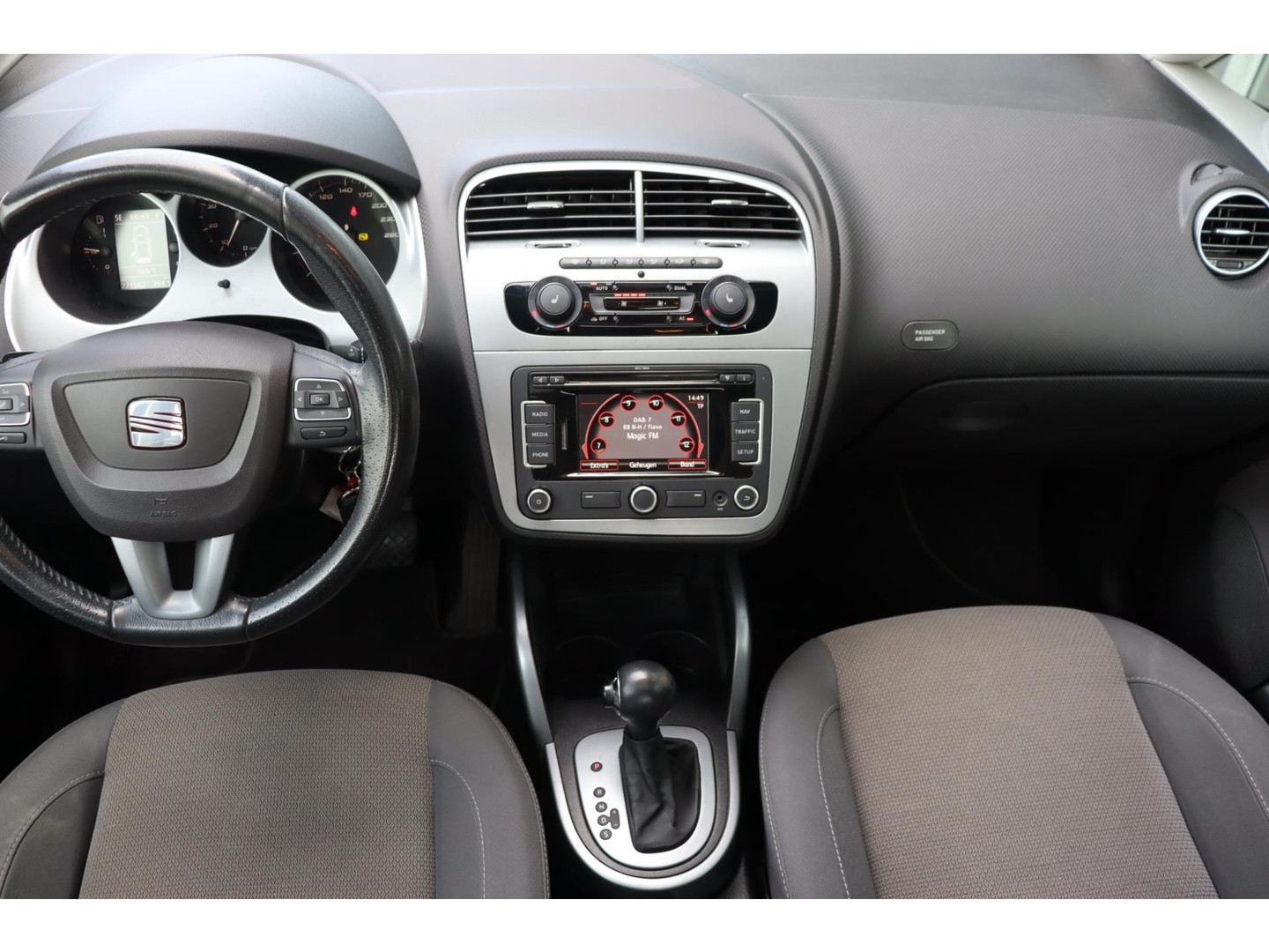 SEAT