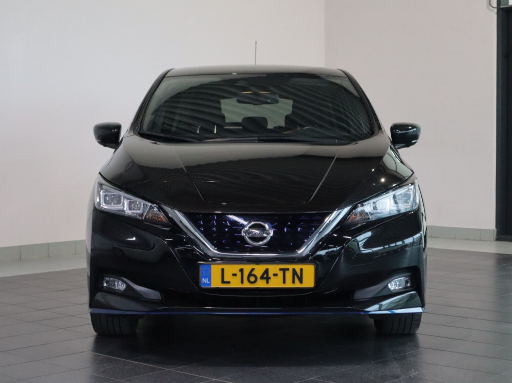 Nissan Nissan