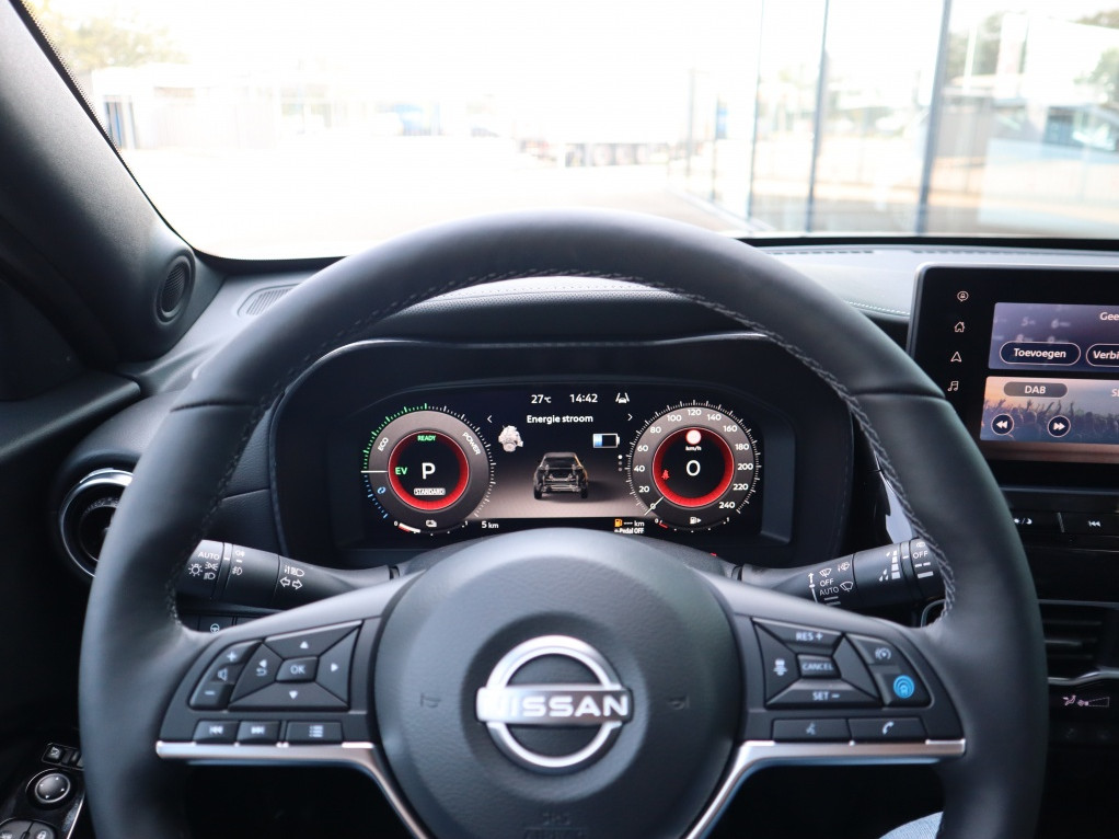Nissan Nissan