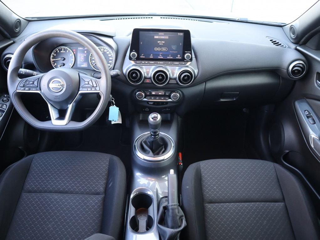 Nissan Nissan