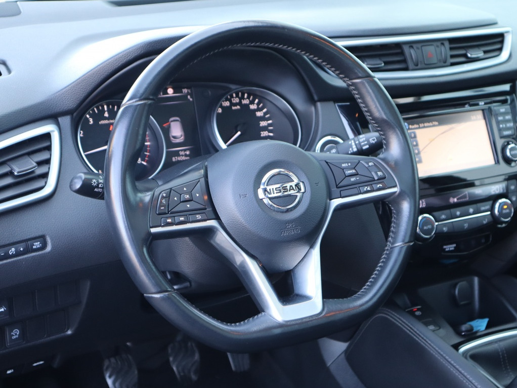 Nissan Nissan