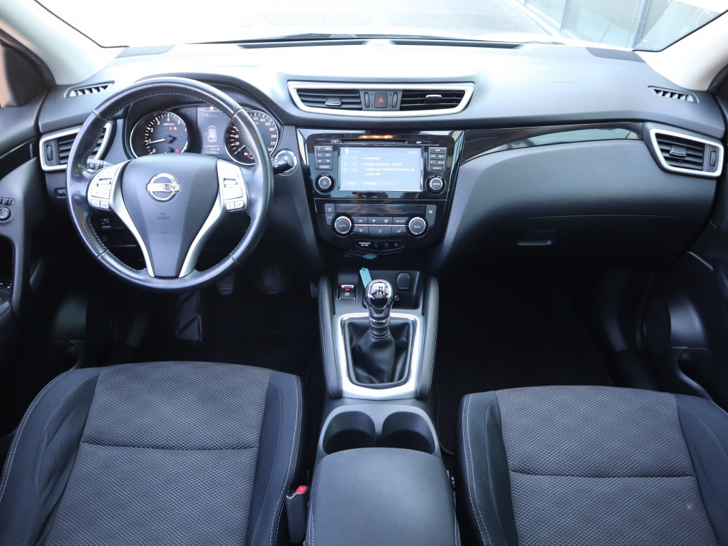 Nissan Nissan