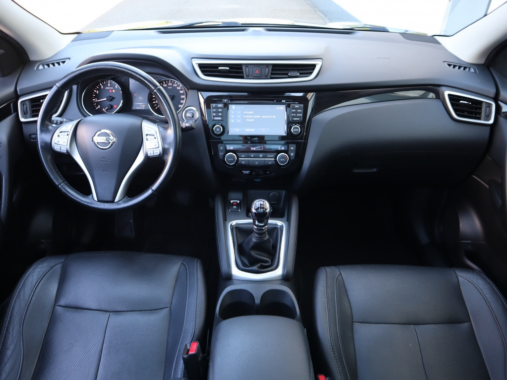 Nissan Nissan