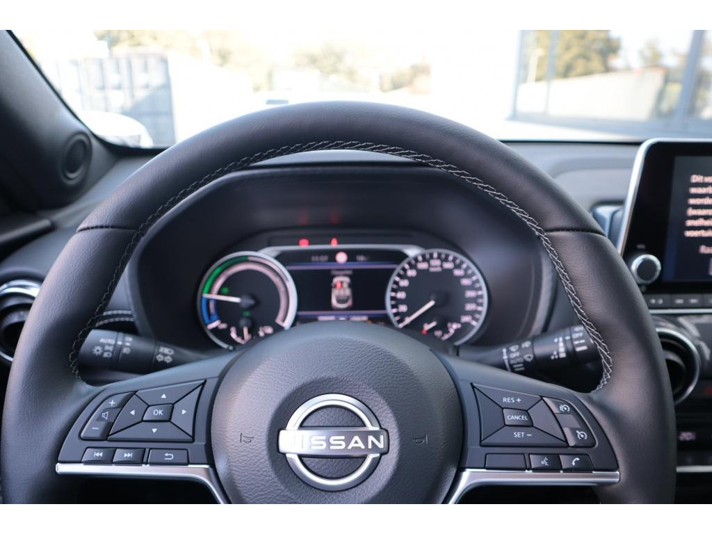 Nissan Nissan